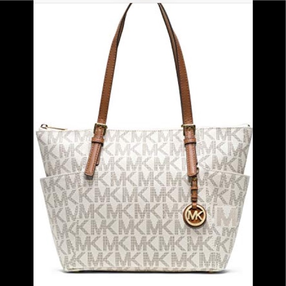 Michael Kors Handbags - ‼️SALE❌MK Signature Vanilla PVC Tote‼️